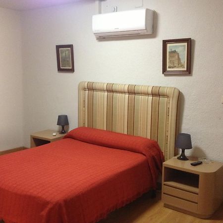 Hostal Pradillo Мостолес Екстериор снимка