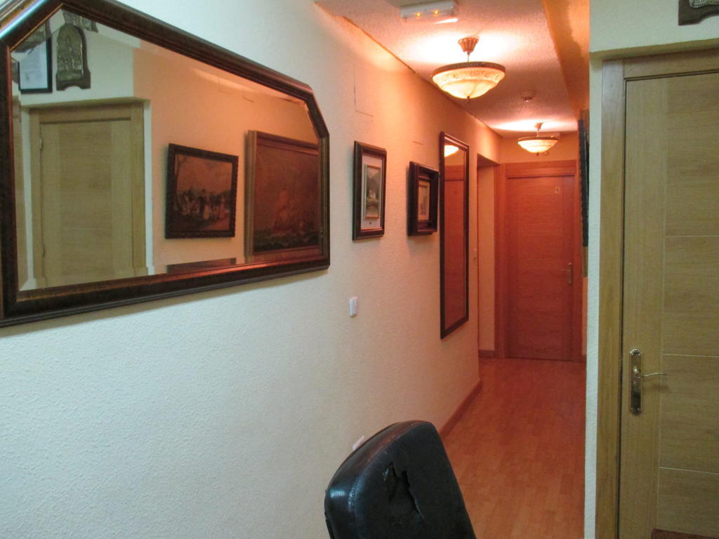 Hostal Pradillo Мостолес Екстериор снимка