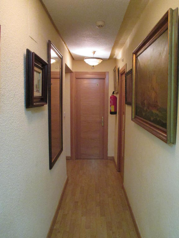 Hostal Pradillo Мостолес Екстериор снимка