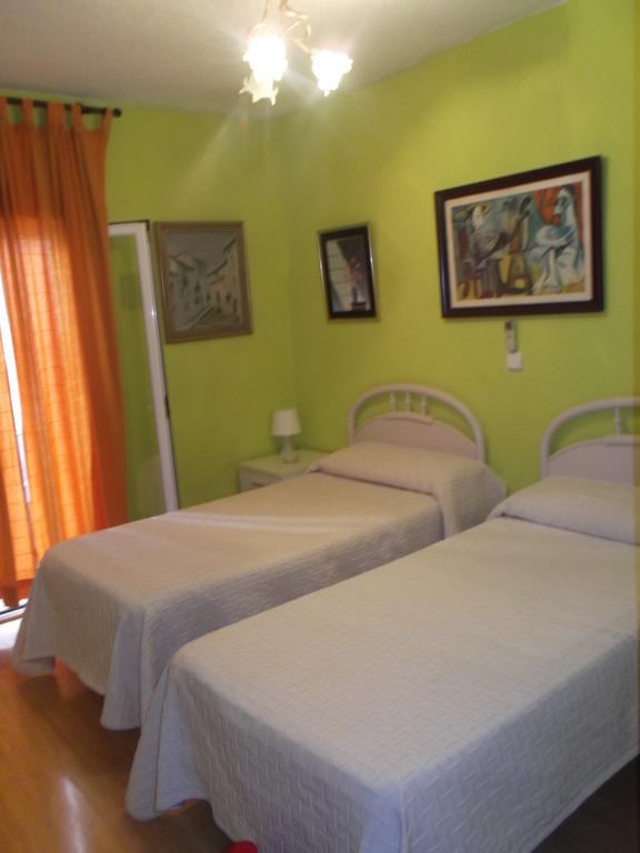 Hostal Pradillo Мостолес Екстериор снимка